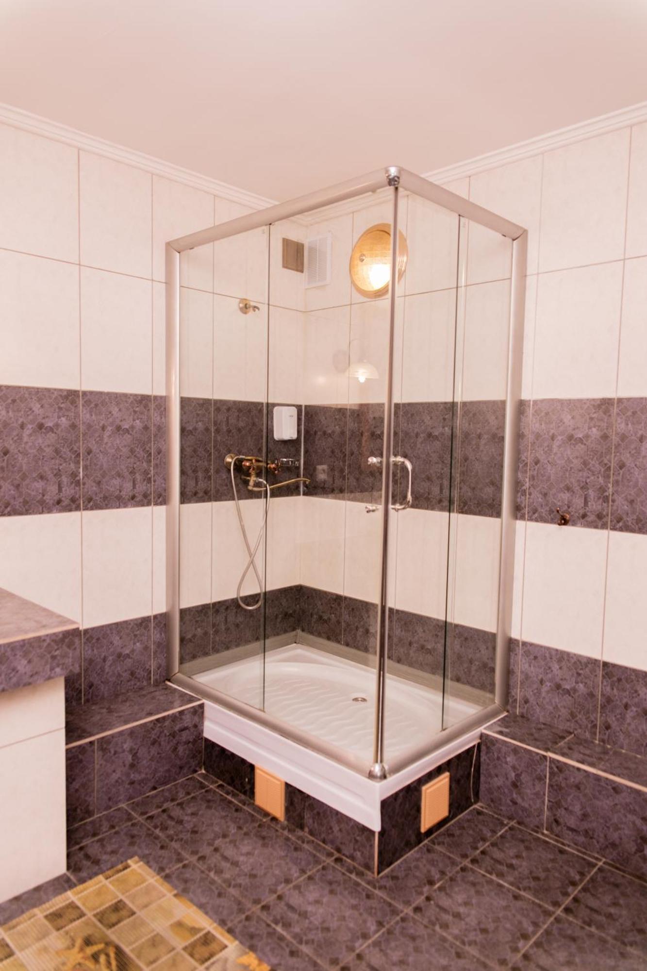 Galirad Hotel Ust-Kamenogorsk ห้อง รูปภาพ